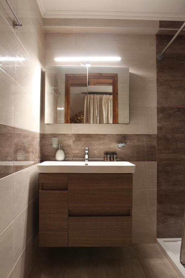 Main Square Apartment ซีมี ภายนอก รูปภาพ