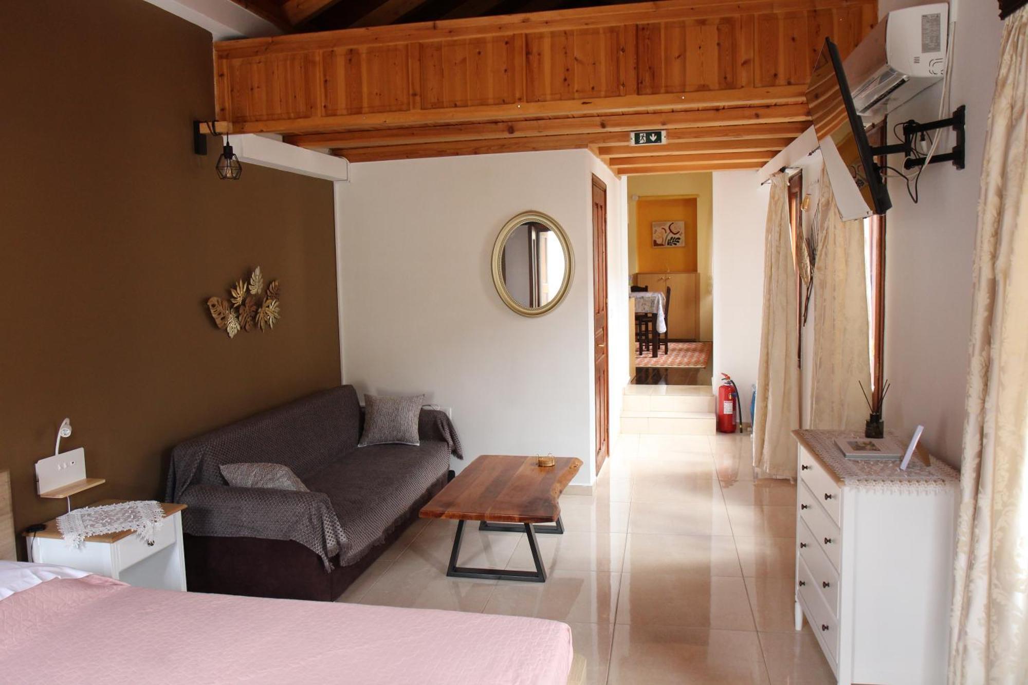 Main Square Apartment ซีมี ภายนอก รูปภาพ